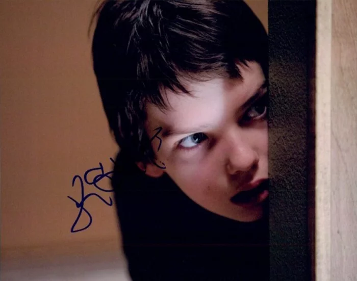Kodi Smit-McPhee autograph