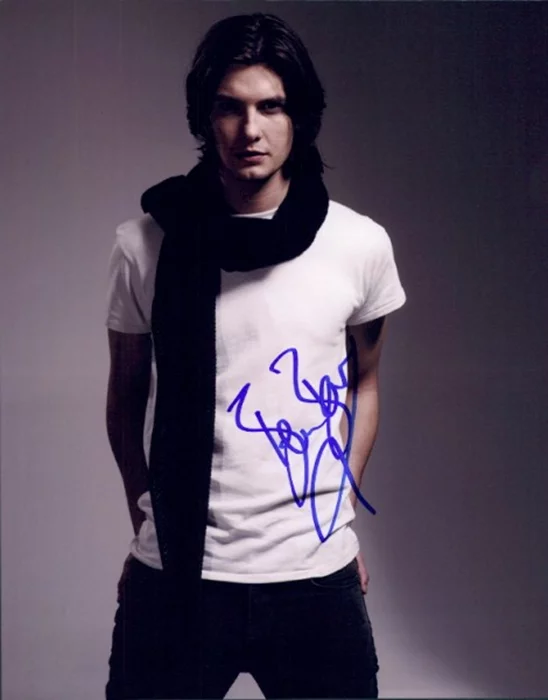 Ben Barnes autograph