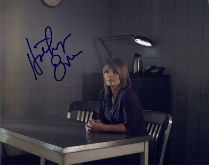 Kathryn Erbe autograph
