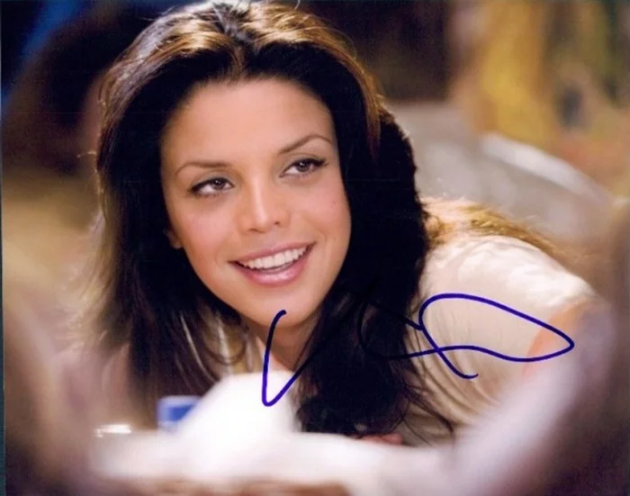 Vanessa Ferlito autograph