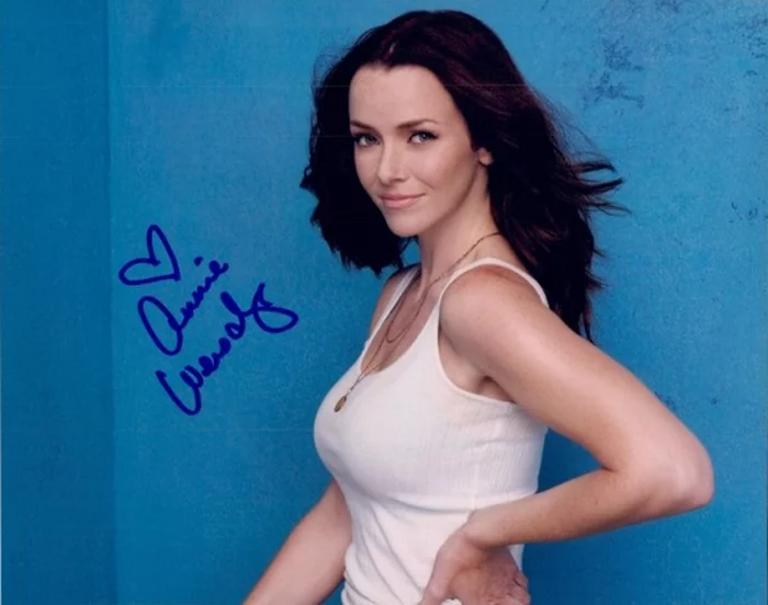 Annie Wersching autograph