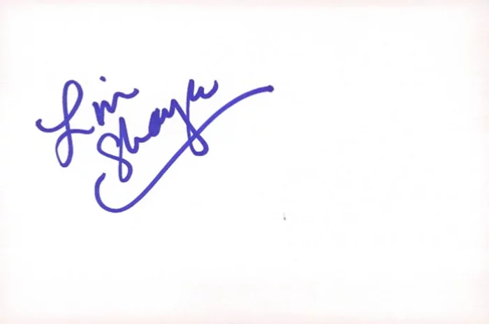 Lin Shaye autograph