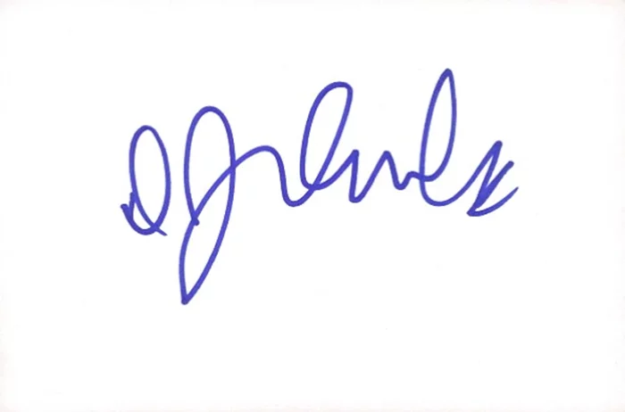 DJ Qualls autograph