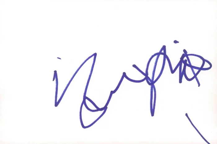 Bijou Phillips autograph