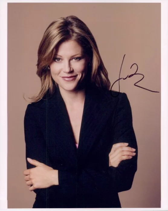 Julie Bowen autograph