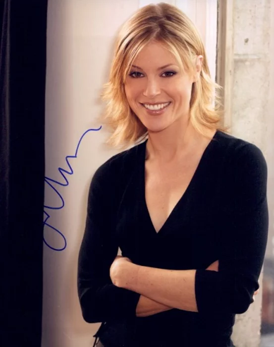 Julie Bowen autograph