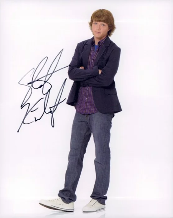Sterling Knight autograph