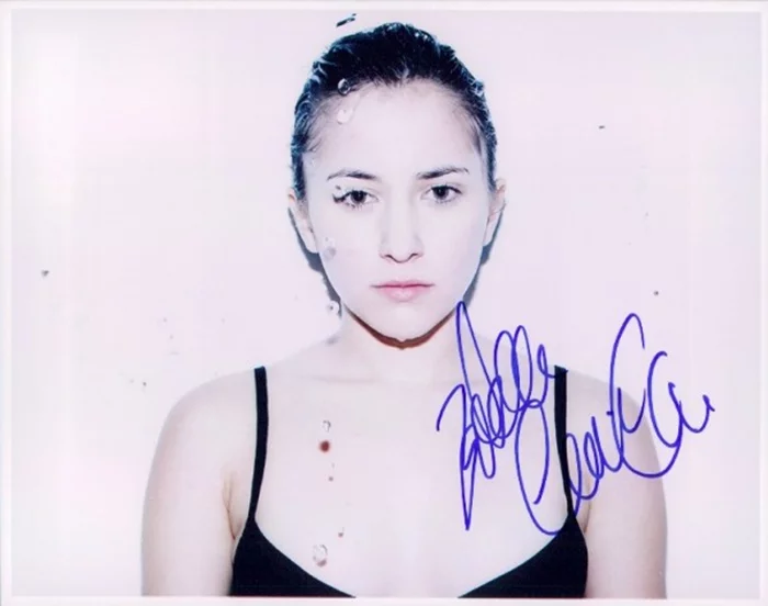 Zelda Williams autograph