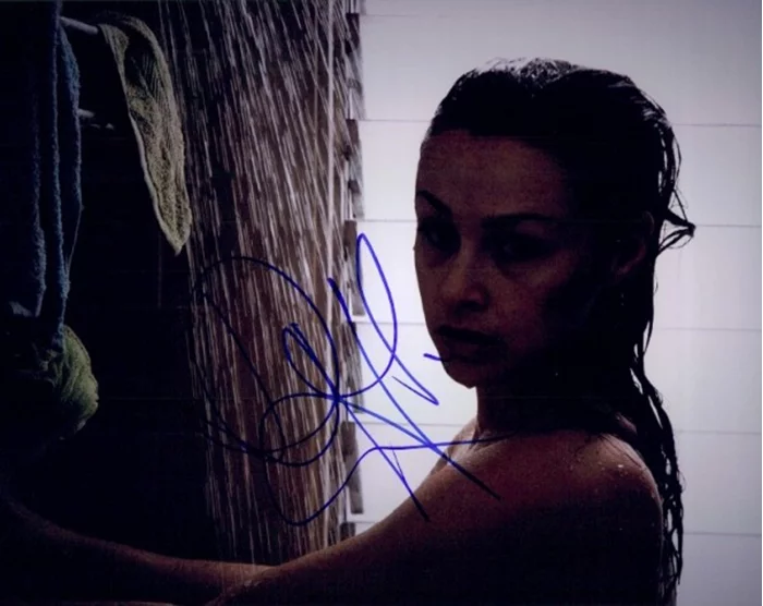 Danielle Harris autograph