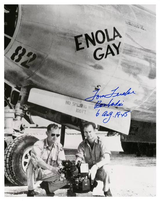 Tom Ferebee autograph