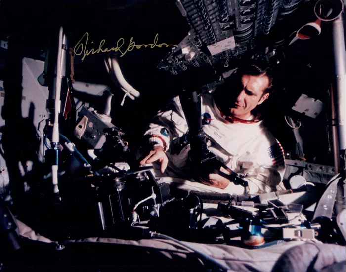 Richard Gordon autograph