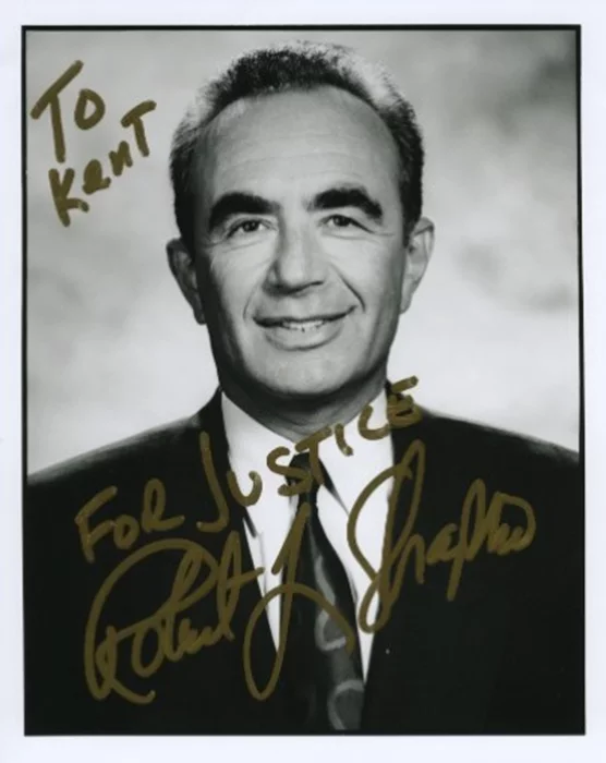 Robert Shapiro autograph