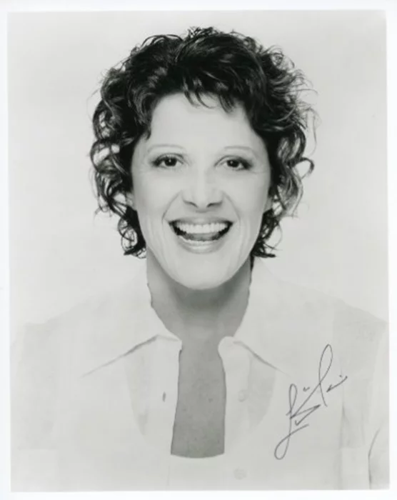 Linda Lavin autograph