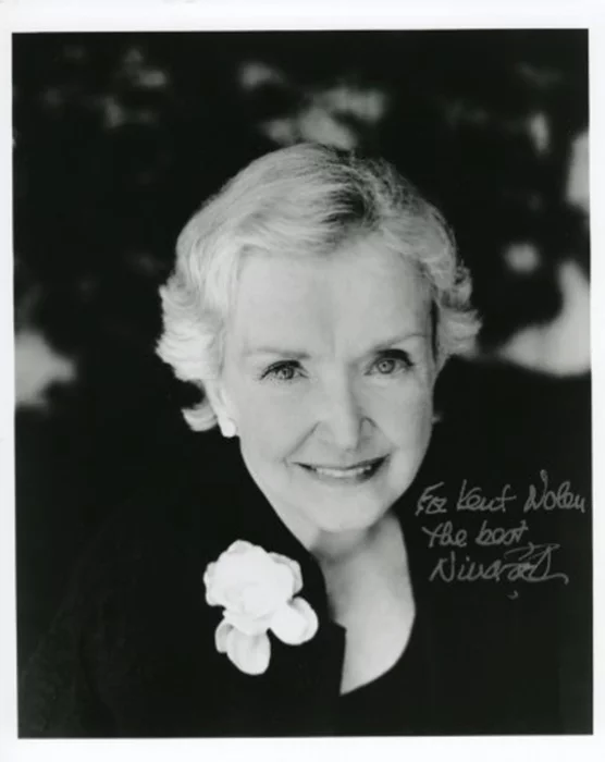 Nina Foch autograph