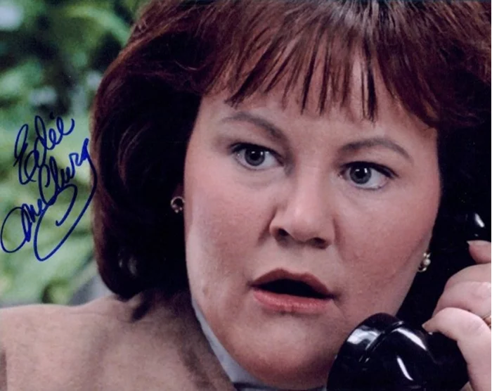 Edie McClurg autograph