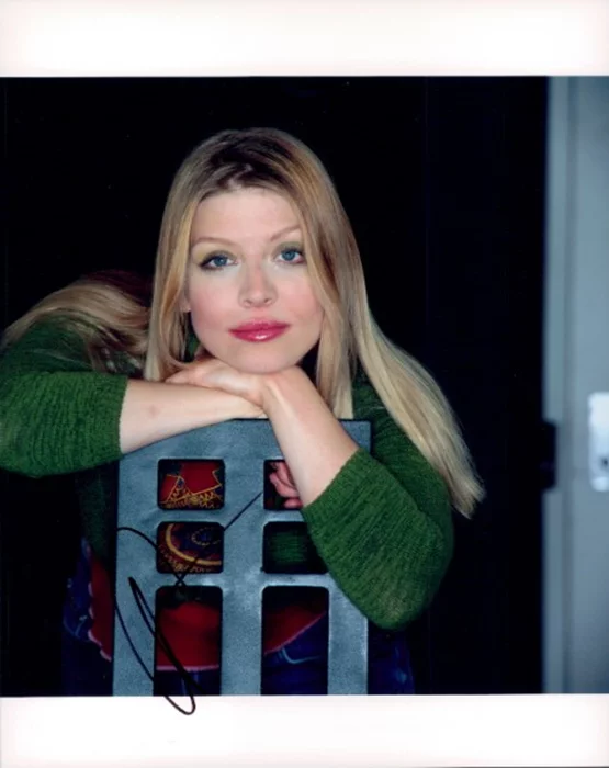 Amber Benson autograph