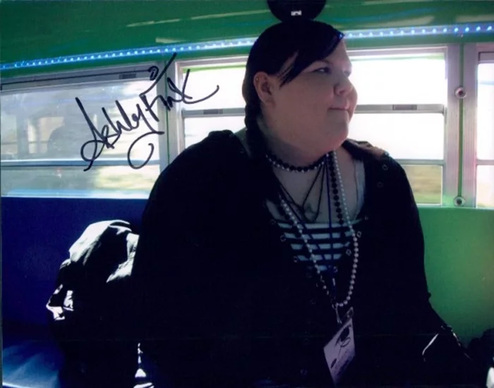 Ashley Fink autograph