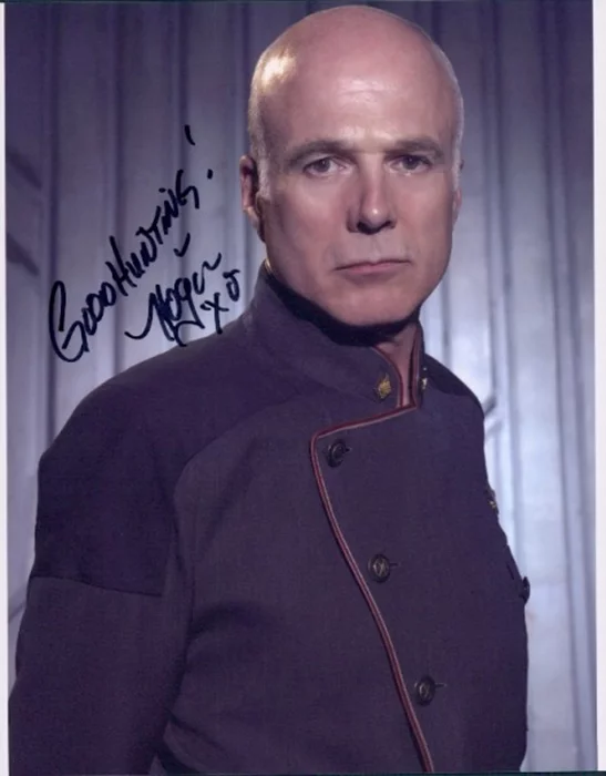 Michael Hogan autograph