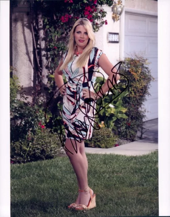 Busy Philipps autograph