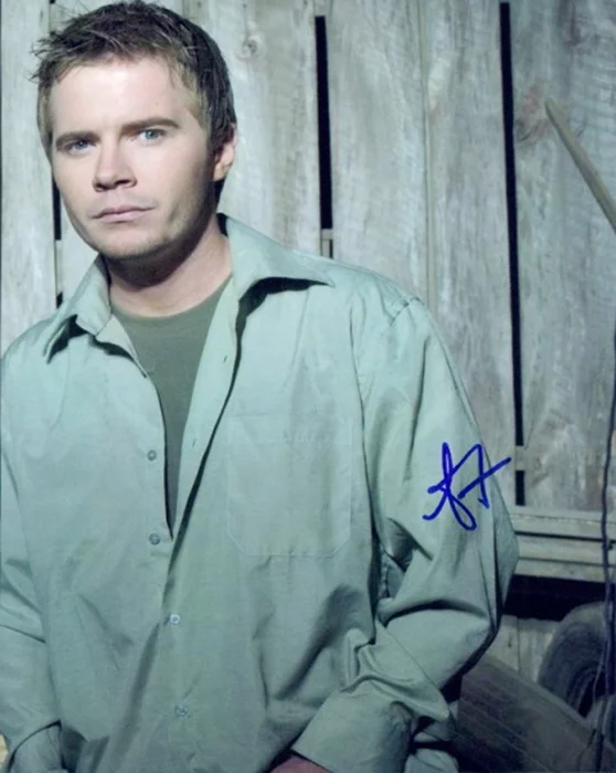 Anthony Fitzgerald autograph