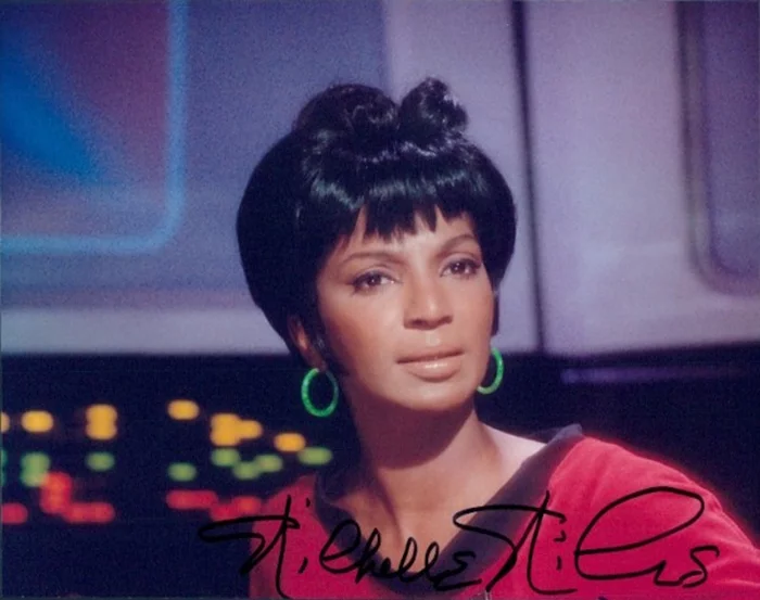 Nichelle Nichols autograph