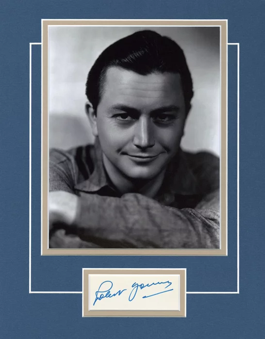 Robert Young autograph