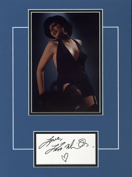 Liza Minnelli autograph