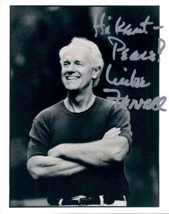Mike Farrell autograph