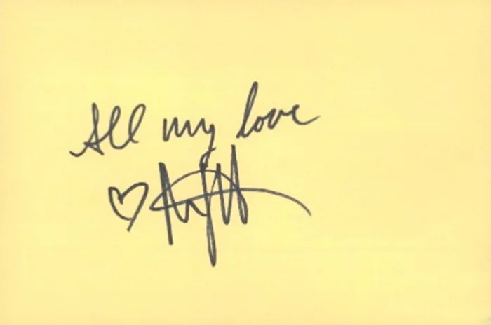 Melissa Joan Hart autograph