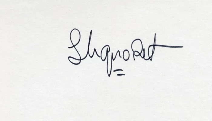 Simone Signoret autograph