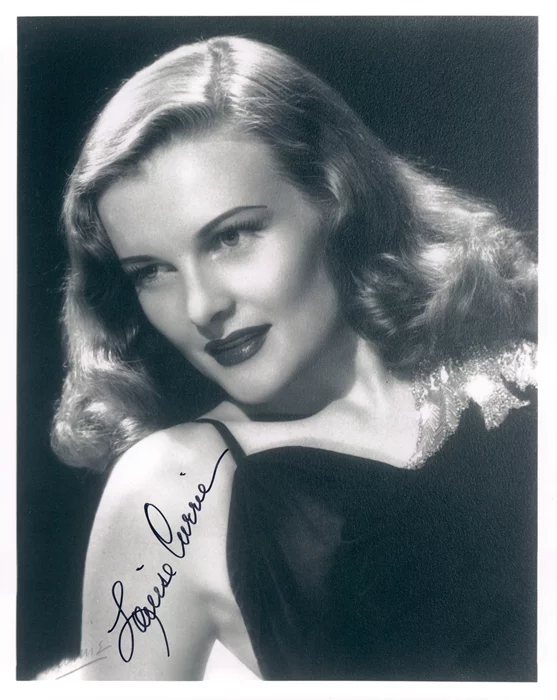 Louise Currie autograph