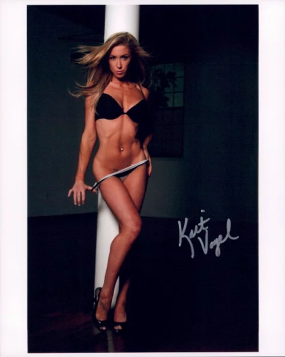 Kait Vogel autograph