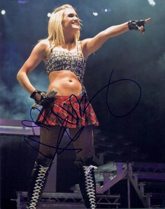 Ashley Roberts autograph