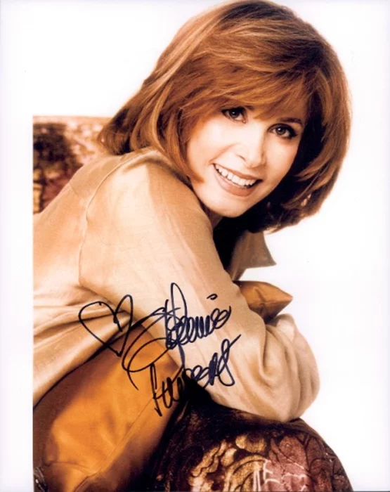 Stefanie Powers autograph