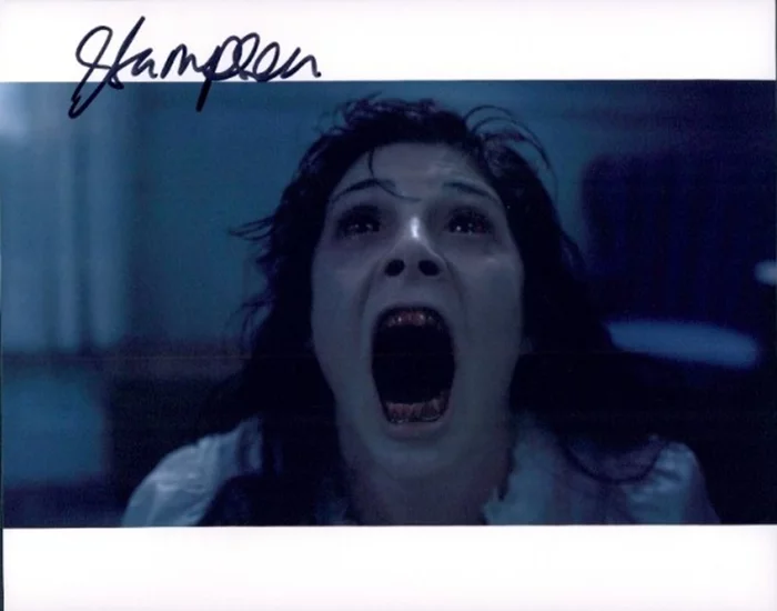 Cindy  Sampson autograph