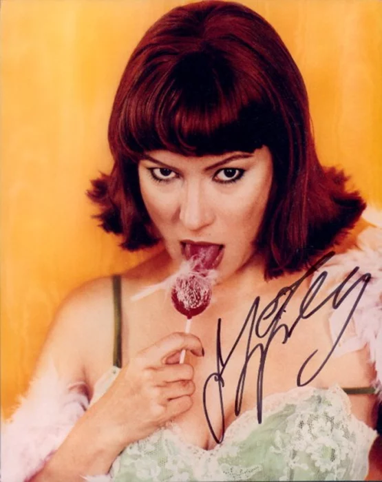 Jennifer Tilly autograph