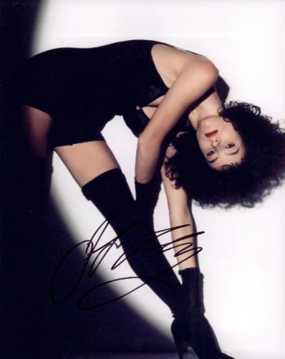 Jennifer Tilly autograph