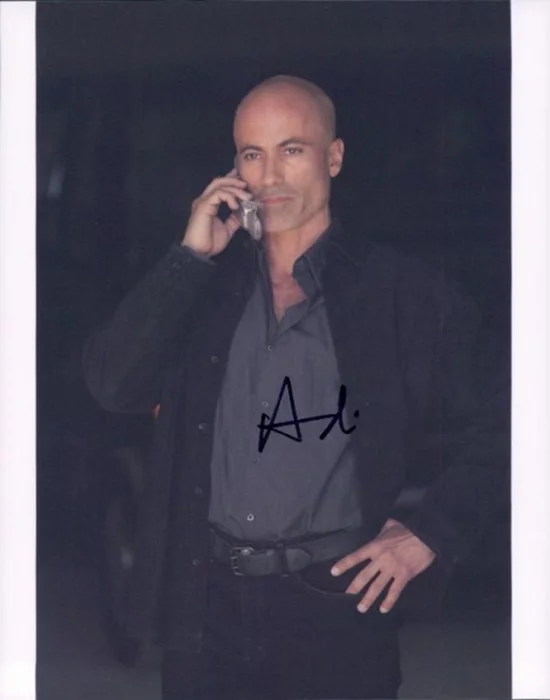 Adoni Maropis autograph