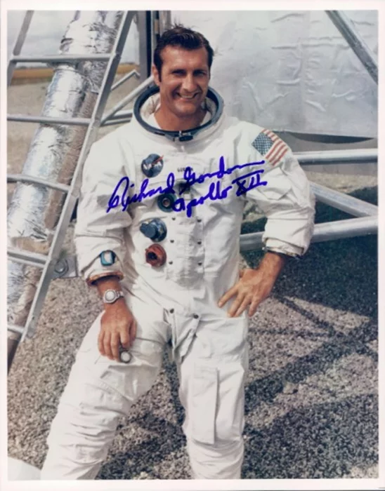 Richard Gordon autograph