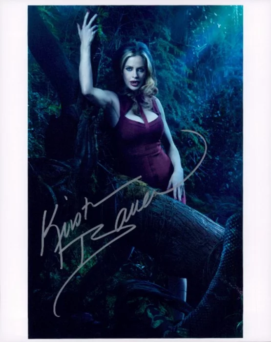 Kristin Bauer autograph