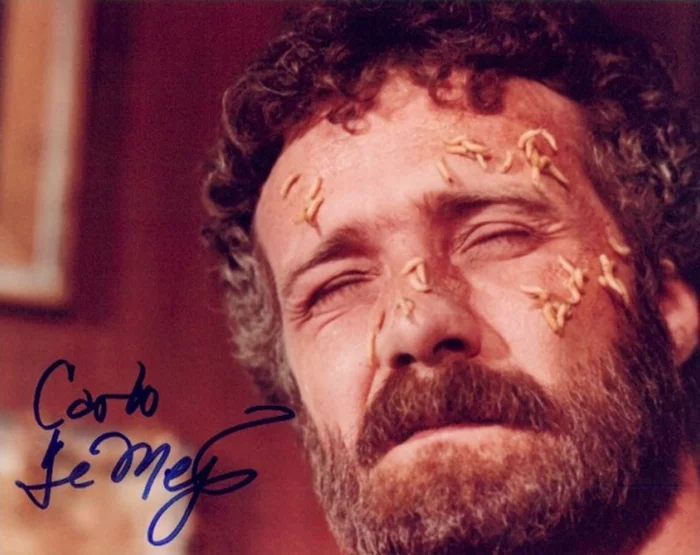 Carlo De Mejo autograph