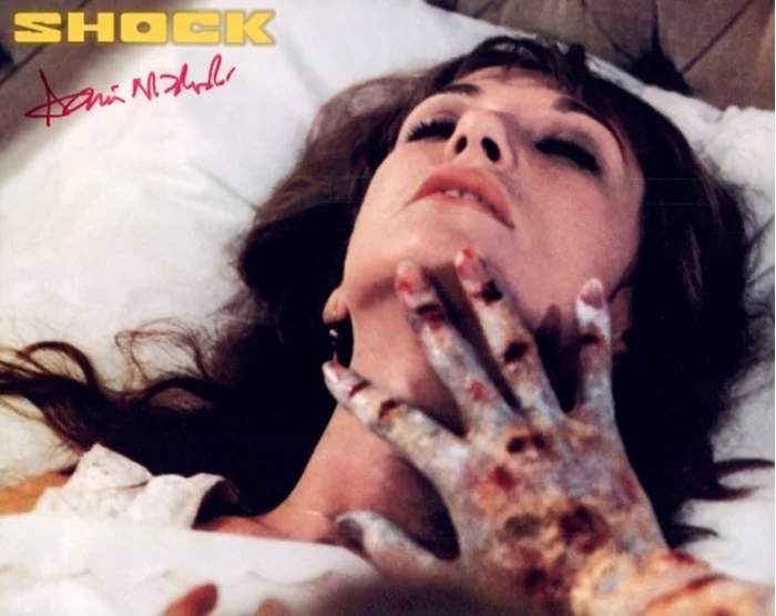 Daria Nicolodi autograph