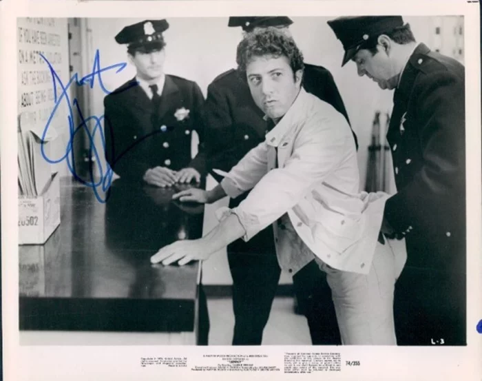 Dustin Hoffman autograph