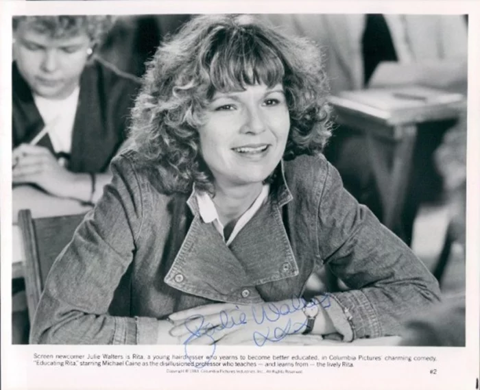 Julie Walters autograph