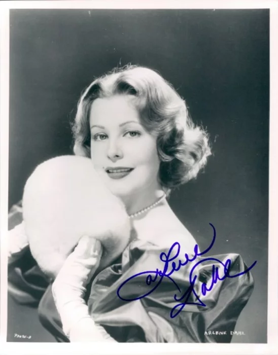Arlene Dahl autograph