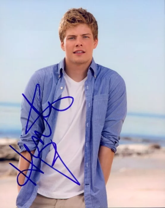 Hunter Parrish autograph