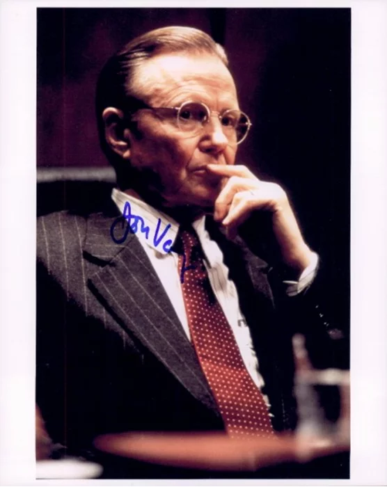 Jon Voight autograph