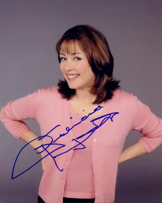 Patricia Heaton autograph