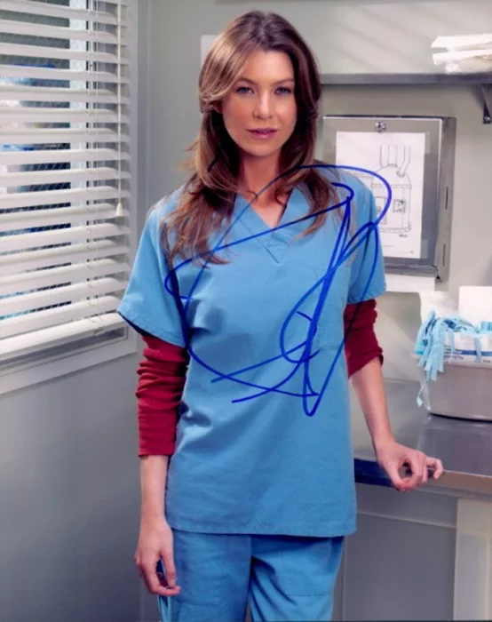 Ellen Pompeo autograph
