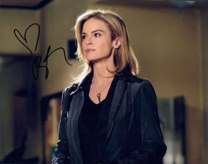 Betsy Russell autograph
